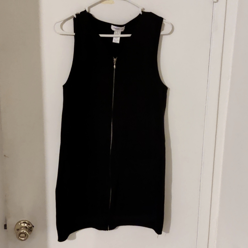 Jones New York Sport Size S Black Dress